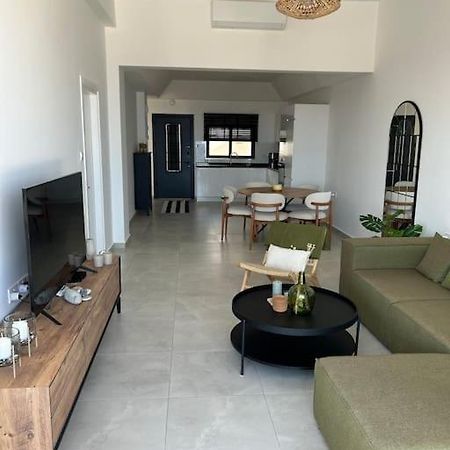 Penthouse Med Privat Saltvannsbasseng Pa Esentepe Beach 키레니아 외부 사진