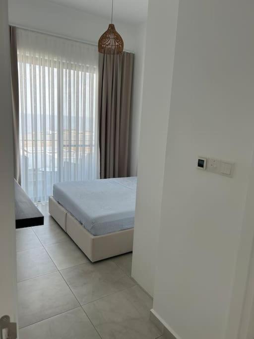 Penthouse Med Privat Saltvannsbasseng Pa Esentepe Beach 키레니아 외부 사진